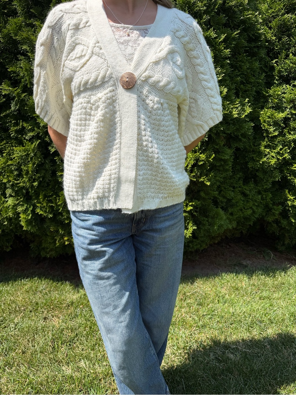 Suzy Shier Cream Cable-Knit Short Sleeve Cardigan